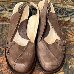 John Fluevog Slingbacks